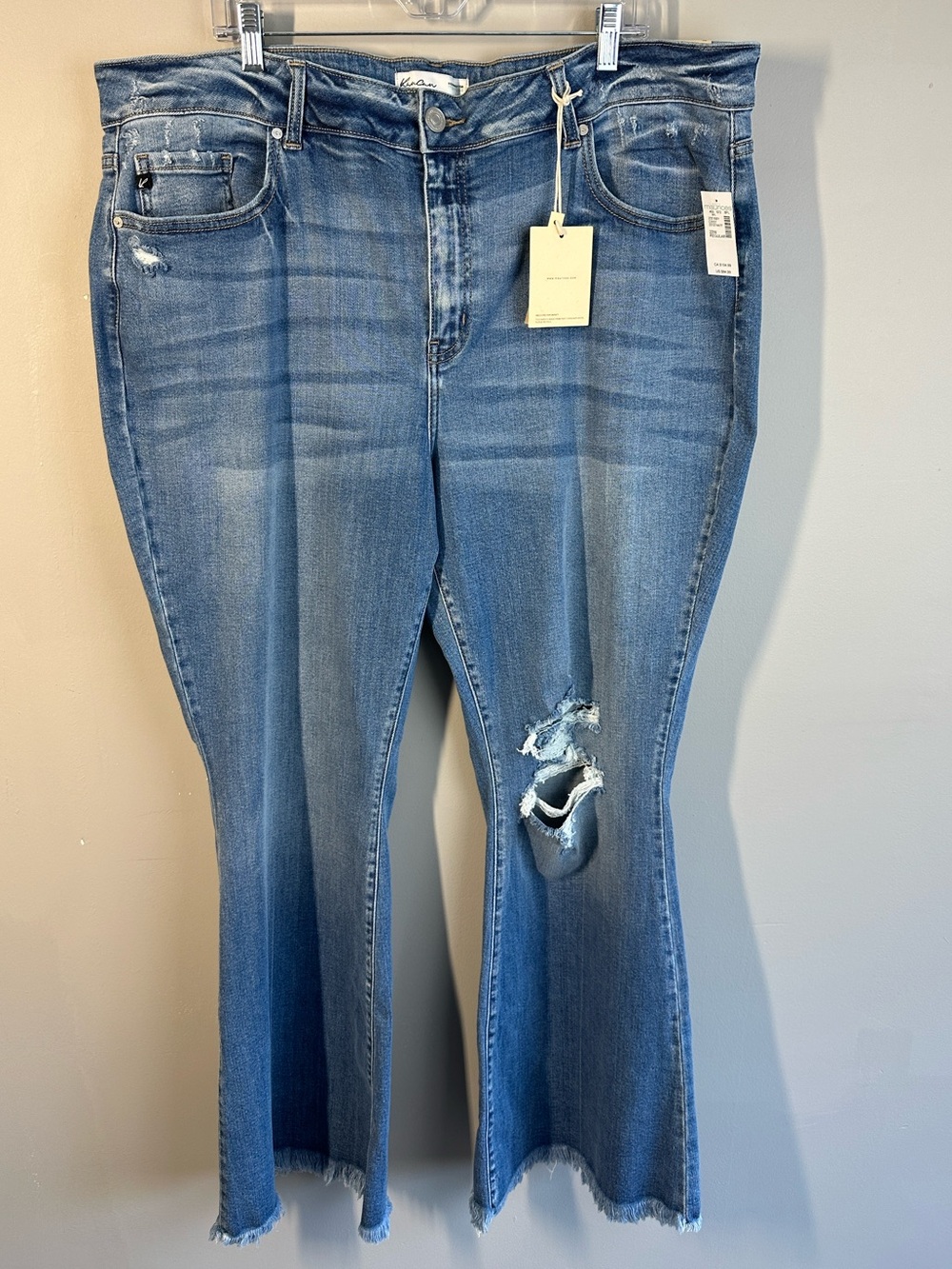 NWT KanCan for Maurices High Rise Flare Fringe Hem Jeans Size 22W
Festival Boho